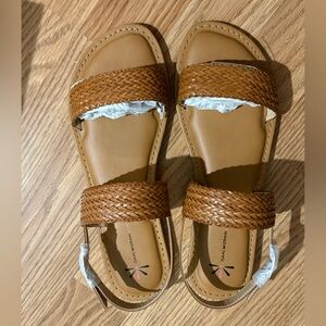 Isaac Mizrahi sandals womens 9 NEW